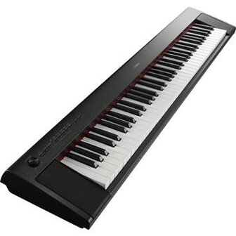 Yamaha NP-32 Piaggero Black