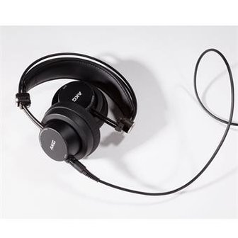 AKG K175