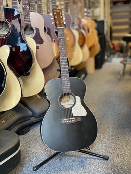 Art & Lutherie Legacy Faded Black QIT