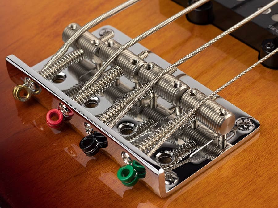 V5 A4/TS V Series Marcus Miller basgitaar — Sire