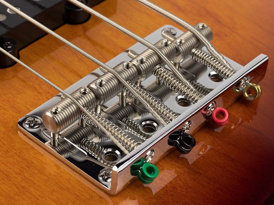 V5 A4L/TS V Series Marcus Miller basgitaar — Sire