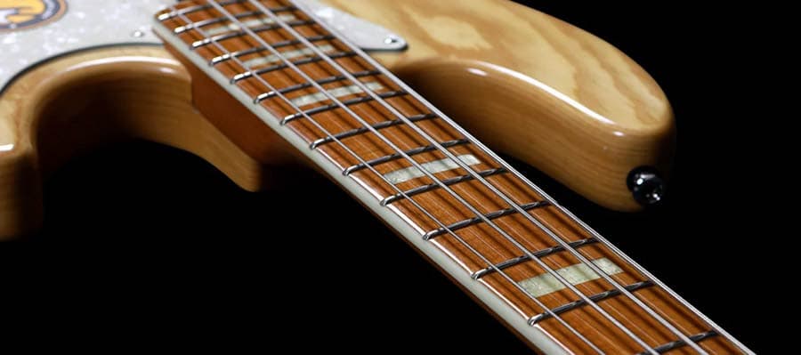 V8 S4/NT V Series Marcus Miller basgitaar — Sire