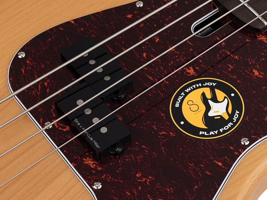 P5R A4/NT P Series Marcus Miller basgitaar — Sire