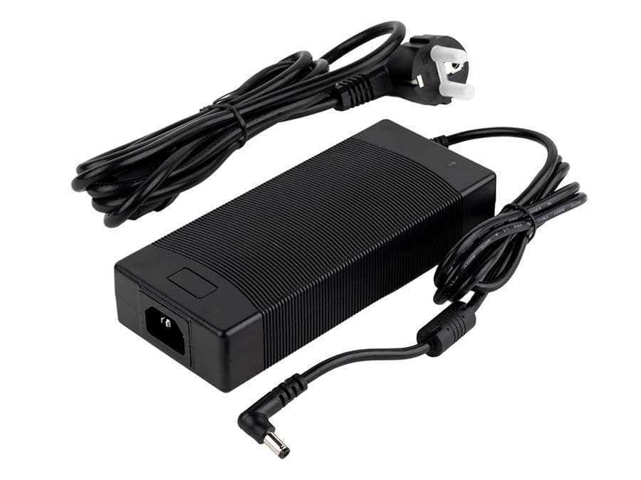 NAD28/4000 — NUX