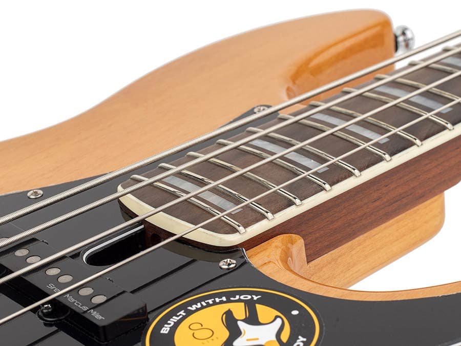V5.24 A4/NT V Series Marcus Miller basgitaar — Sire