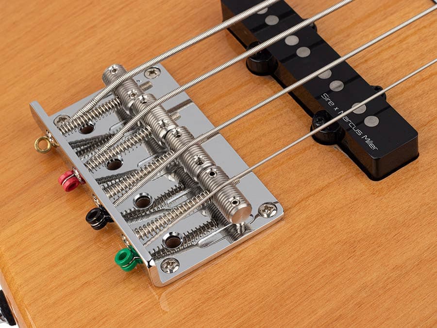 V5.24 A4/NT V Series Marcus Miller basgitaar — Sire