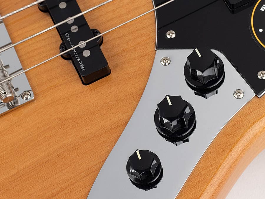 V5.24 A4/NT V Series Marcus Miller basgitaar — Sire