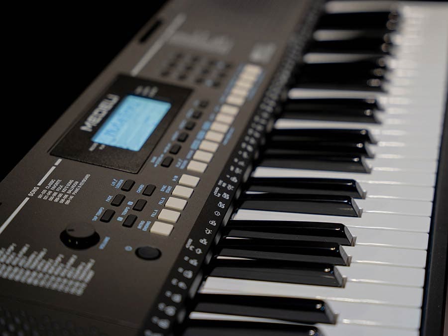 MK110 Millenium Series keyboard — Medeli