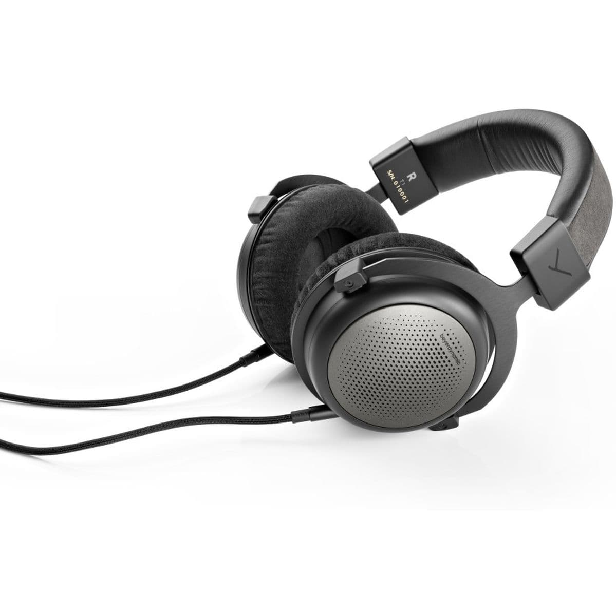 T1 HiFi Headphone w/ Cable Tesla Technology 32 Ohm Black — beyerdynamic