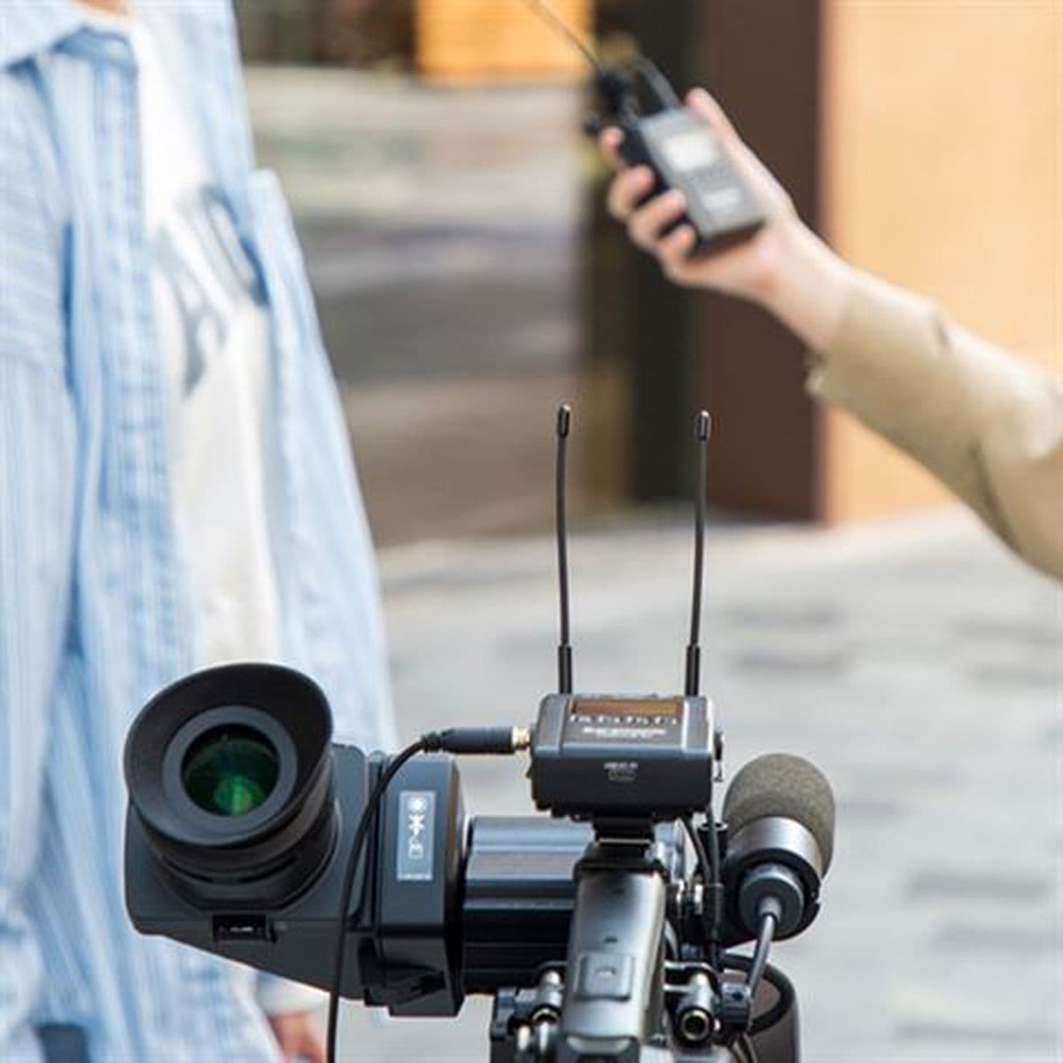 Lavalier Mic Set UWMIC9S TX9S + RX9S Uhf Wireless — Saramonic