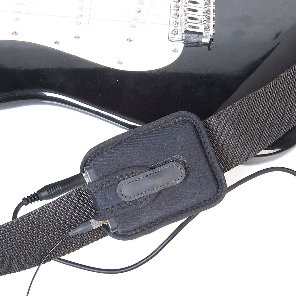 Wireless Performance Pouch — Neotech