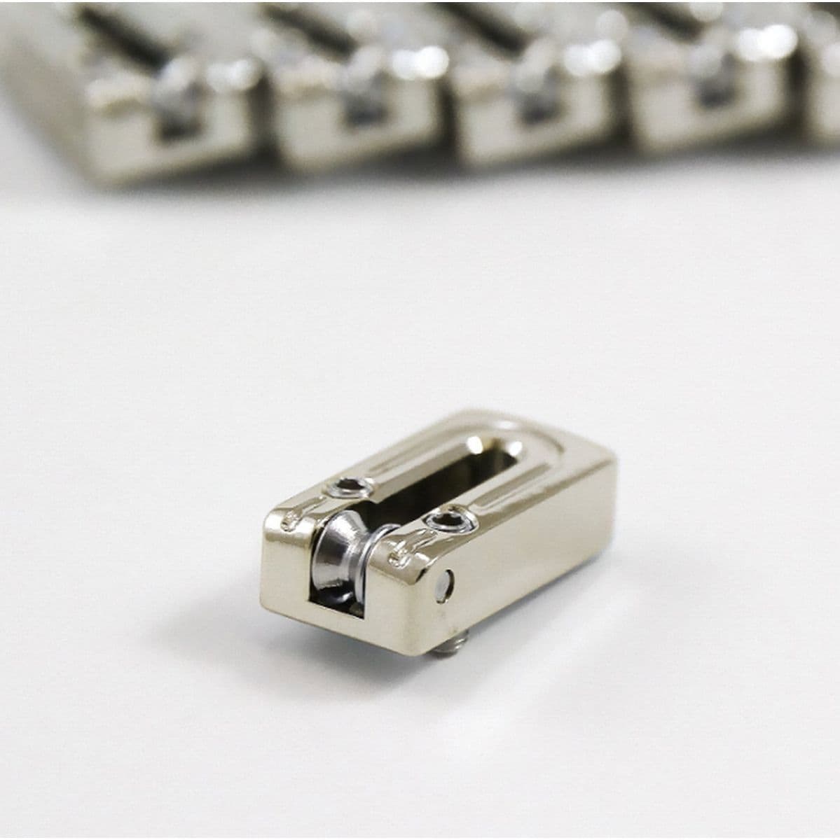 Al String Surfer Roller Saddles For Strat Narrow 2-1/16 Nickel — AxLabs