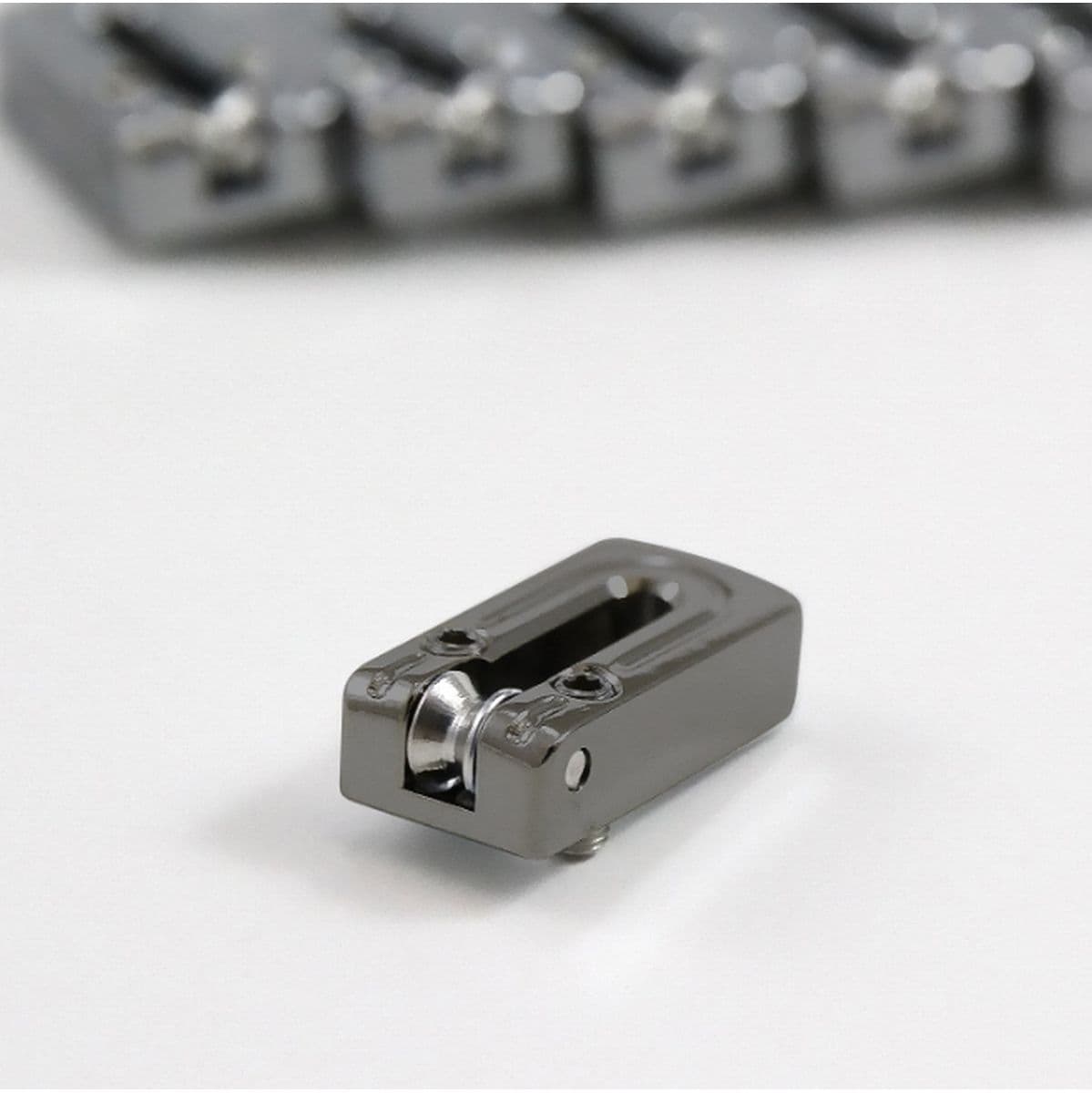 Al String Surfer Roller Saddles For Strat Wide 2-7/32 Black Nickel — AxLabs