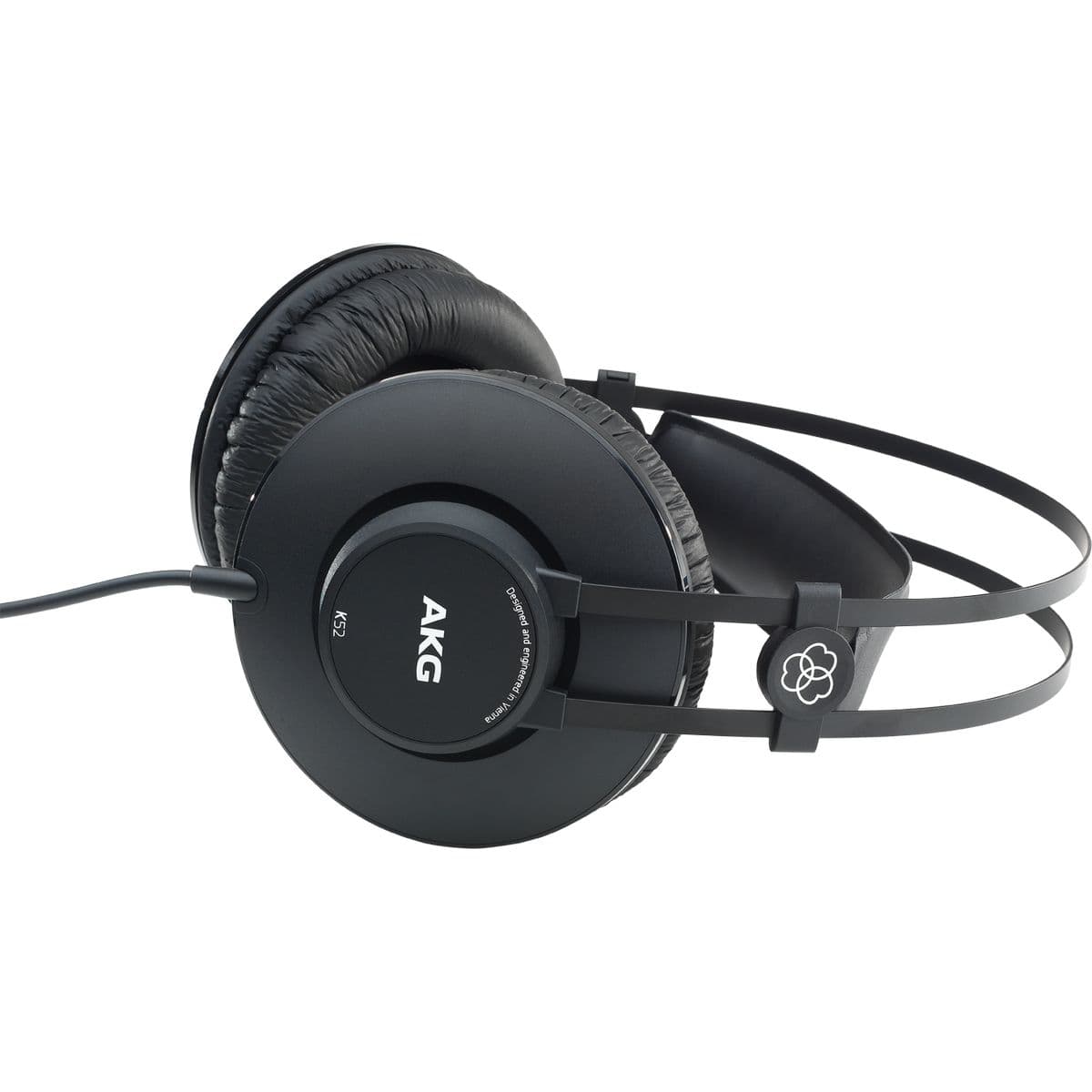 K52 Closed-Back Headphones — AKG
