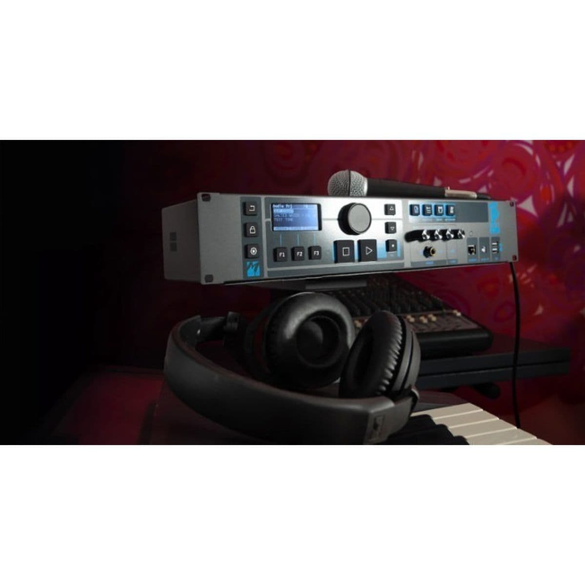 16 Channel Backing Tracks — M-Live