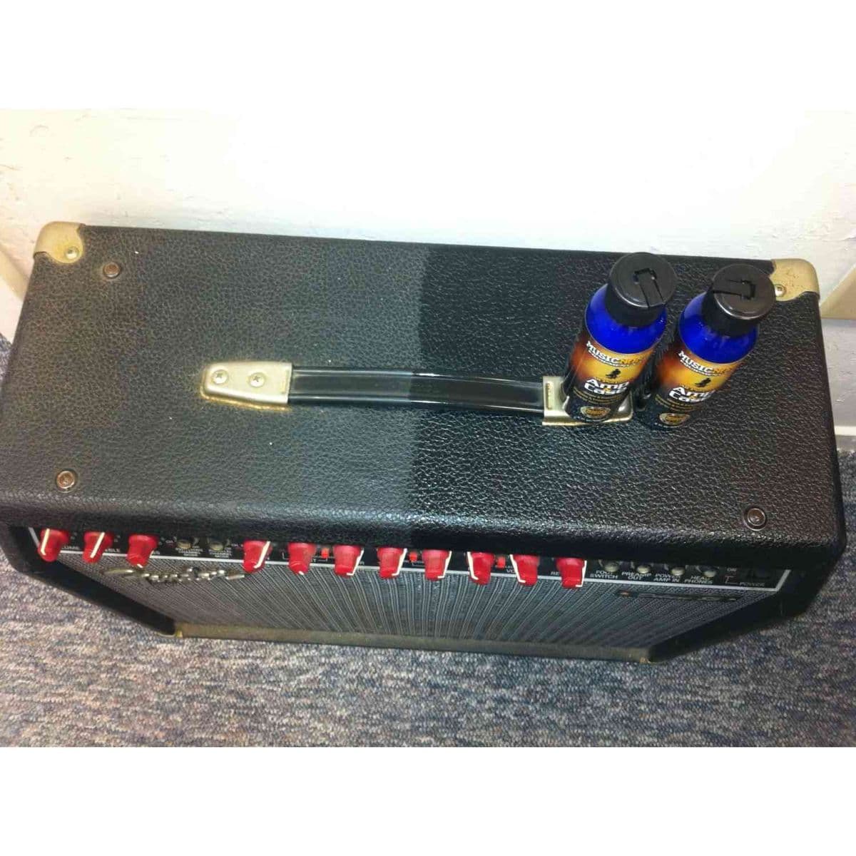 Amp & Case Cleaner & Conditioner - MN107 — MusicNomad