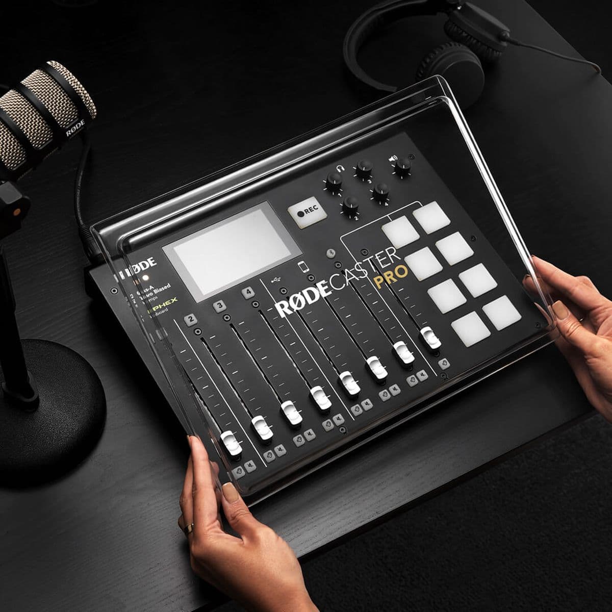 RØDECaster Pro Cover — RØDE