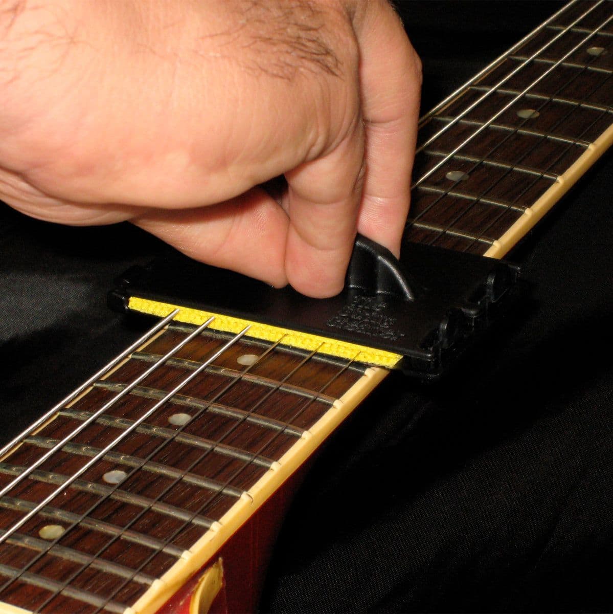 The String Cleaner - Guitar — D'Andrea