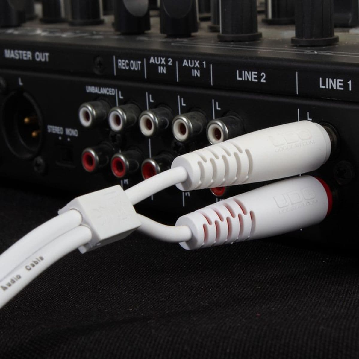 Ultimate Audio Cable Set RCA - RCA White Straight 1.5m — UDG