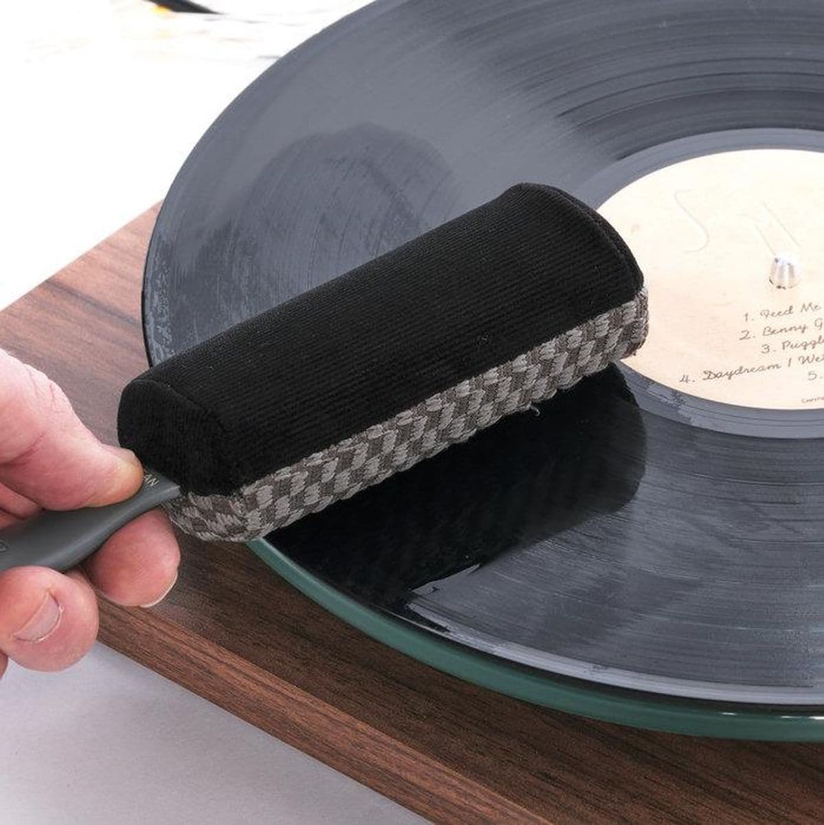 6 'N 1 Vinyl Record Cleaning & Care Kit — MusicNomad